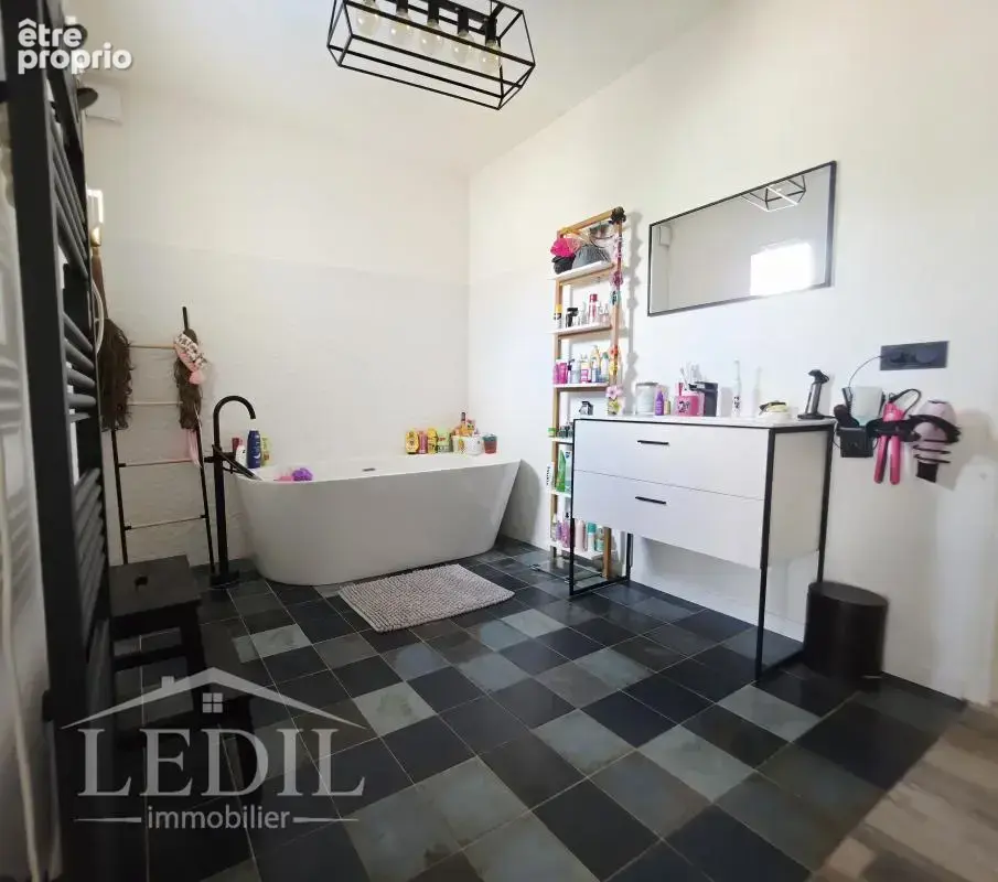 Maison 5 pièces de 130 m² (151m2 au sol) - photo 8