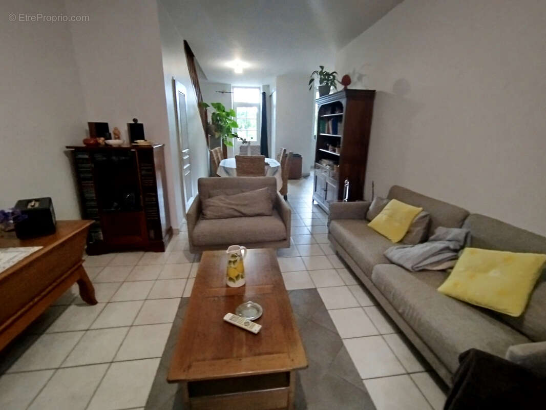 Ensemble immobilier 204m2 habitables - photo 3