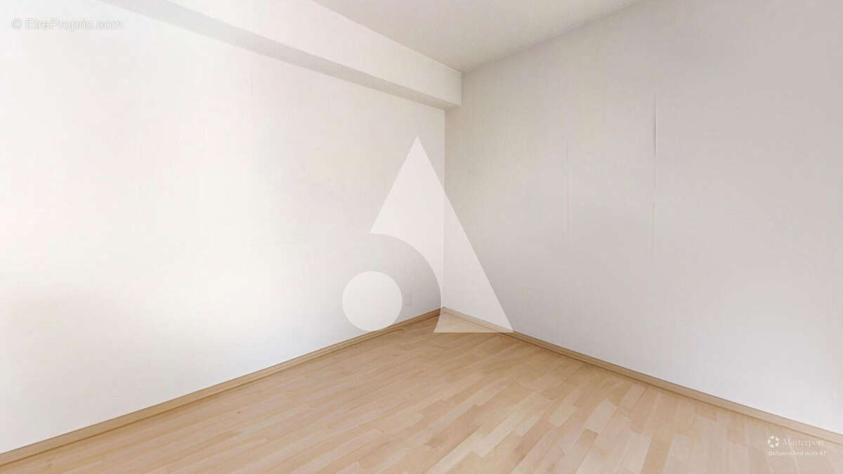 Appartement à LA GARENNE-COLOMBES