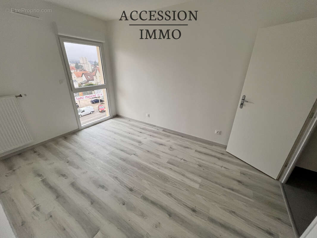Appartement à CHENOVE