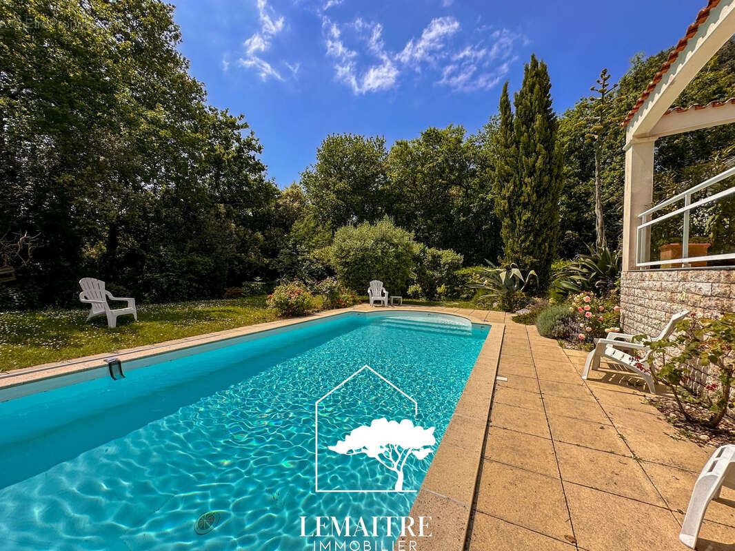 Maison à LES MATHES