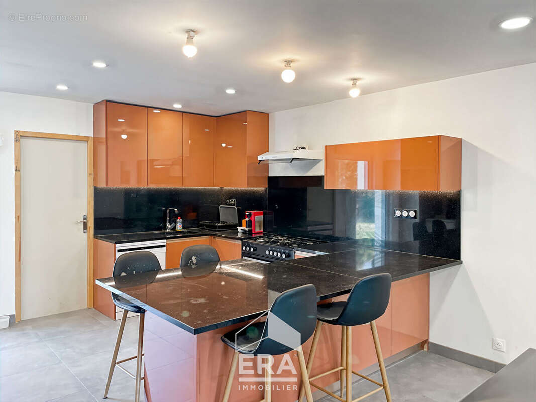 Maison à BLANQUEFORT