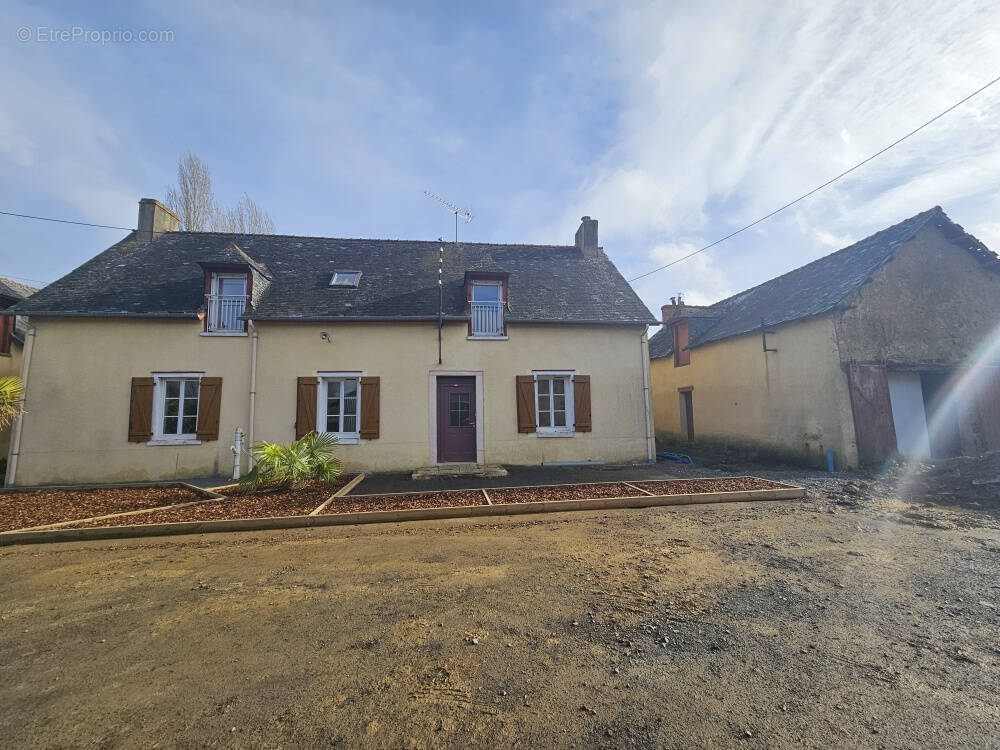 Maison à VERN-SUR-SEICHE