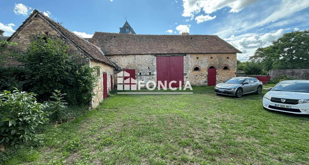 Maison à CONLIE