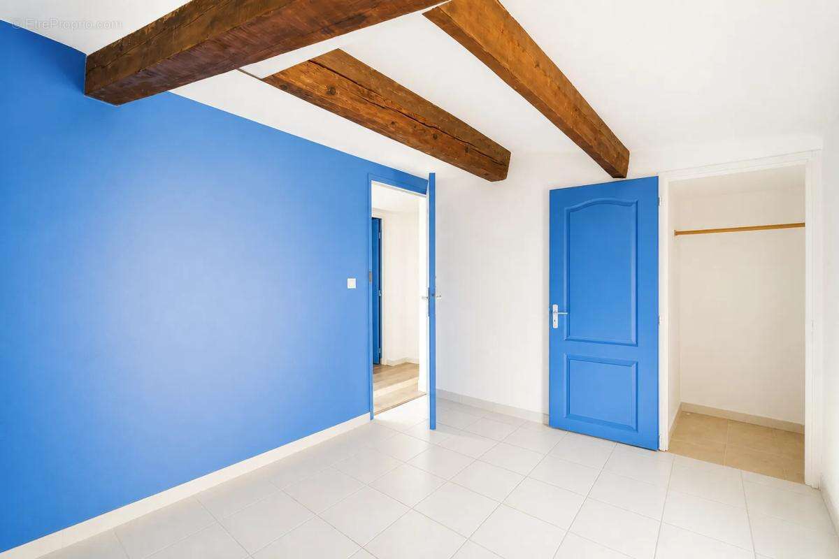 Maison à SAINT-BAUZILLE-DE-LA-SYLVE