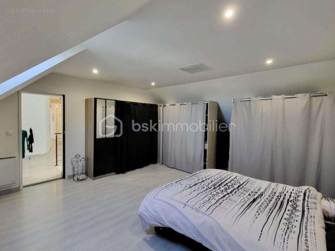 Maison familiale 155 m² – 4 chambres  – Terrain 1 377 m² – Auzouer-en-Touraine - photo 9