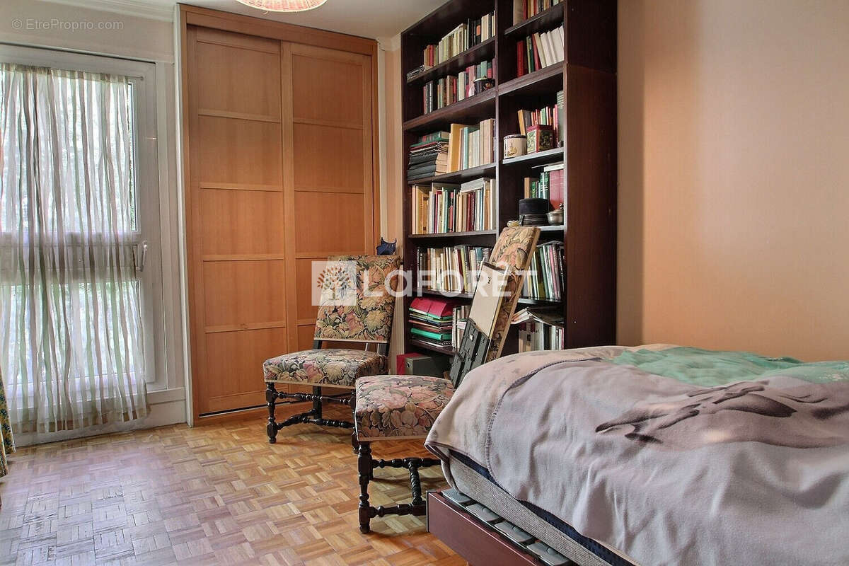 Appartement à NANTERRE