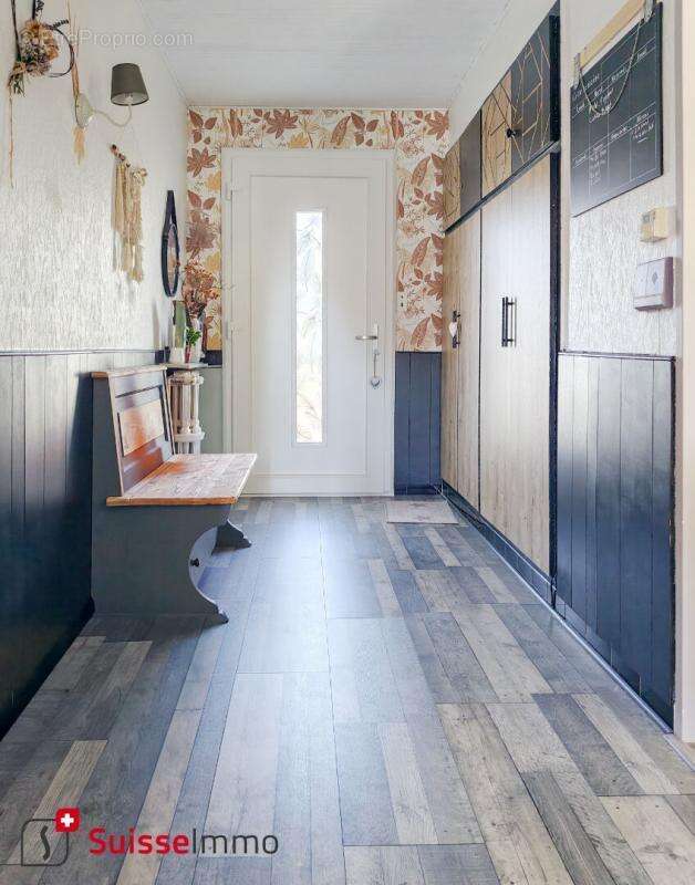 Maison à COLOMBIER-FONTAINE