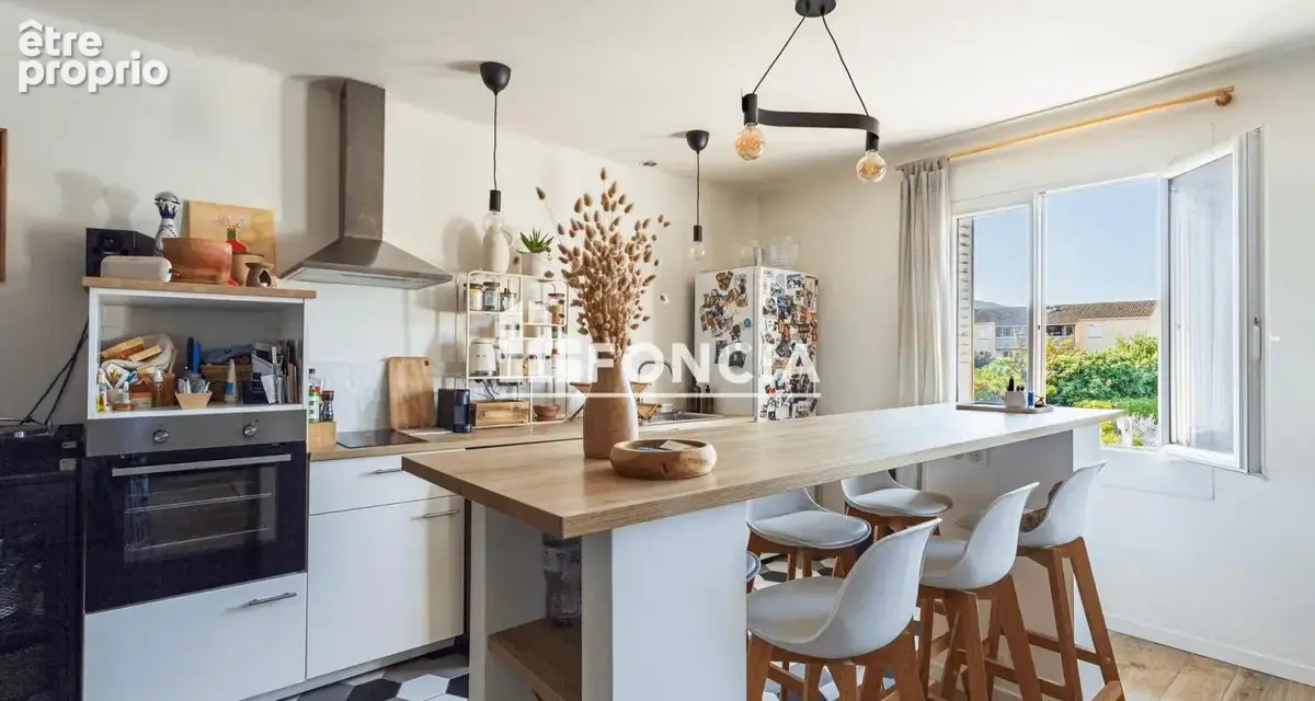 Le Pradet T2 duplex entièrement rénové, 68 m² habitables plein sud - photo 4