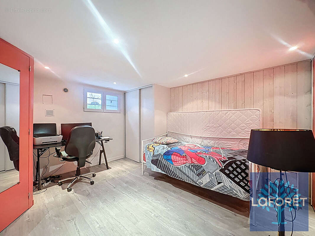 Maison à VIGNEUX-SUR-SEINE