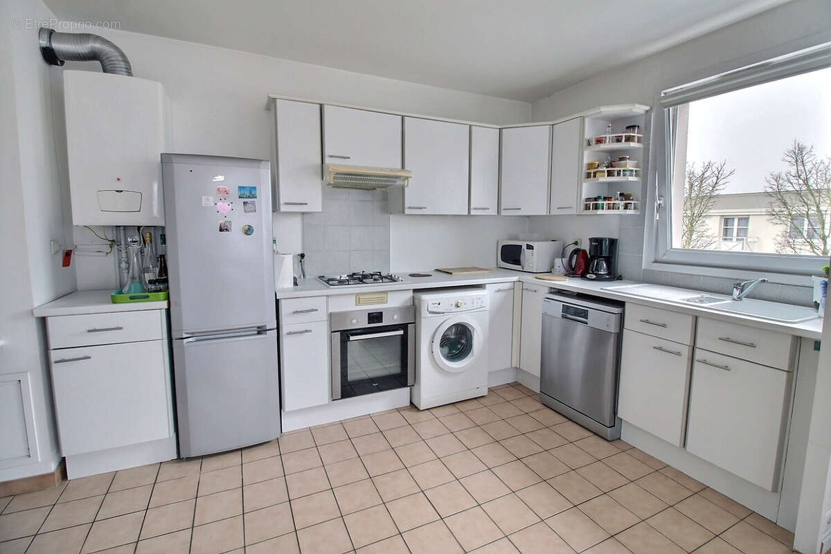 Appartement à MONTIGNY-LE-BRETONNEUX