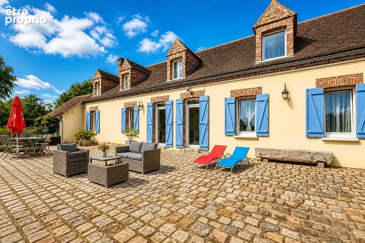 Maison de 7 pièces de 175 m² à Fontaine-la-Gaillarde - photo 2