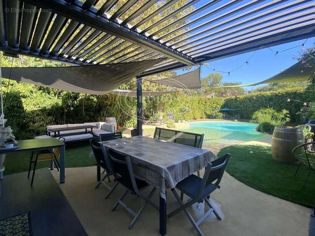 Maison à CASTELGINEST