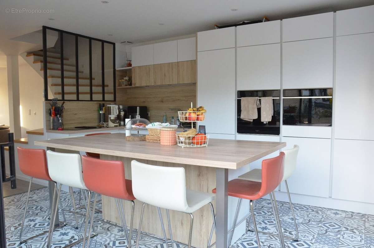 Maison à SAINT-REMY-LES-CHEVREUSE