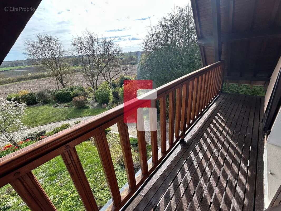 Maison à SAINT-PHAL