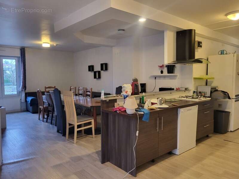 Appartement à SAINT-LOUP-LAMAIRE