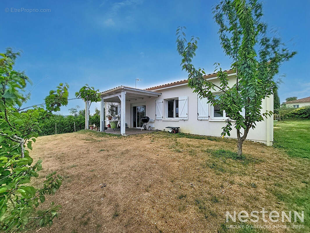 A Vendre Maison contemporaine de plain-pied avec trois chambres, garage et jardin à Condom - photo 14