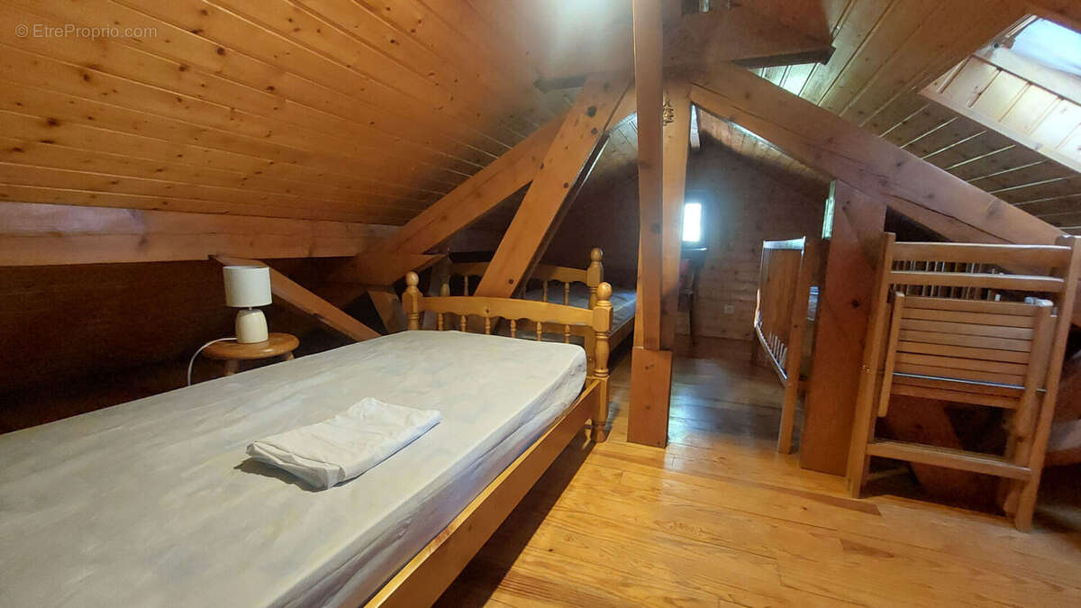 Maison à CHAMBON-SUR-LAC