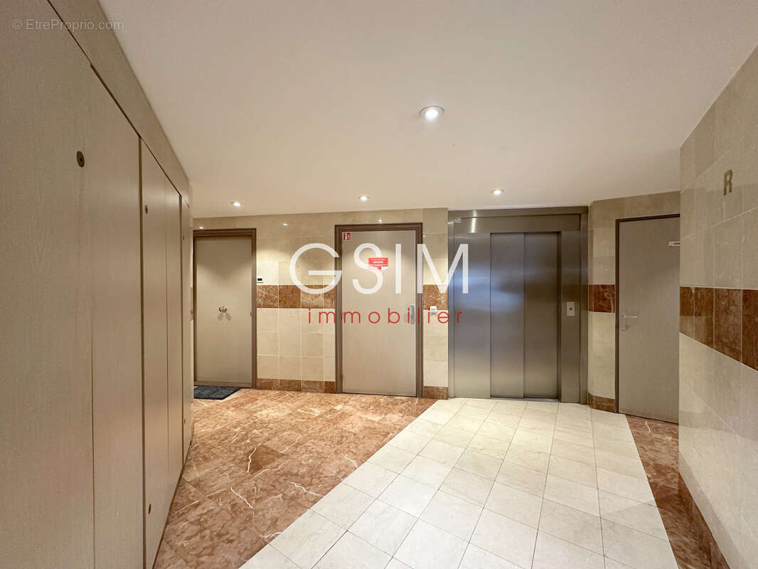 Appartement à GARCHES