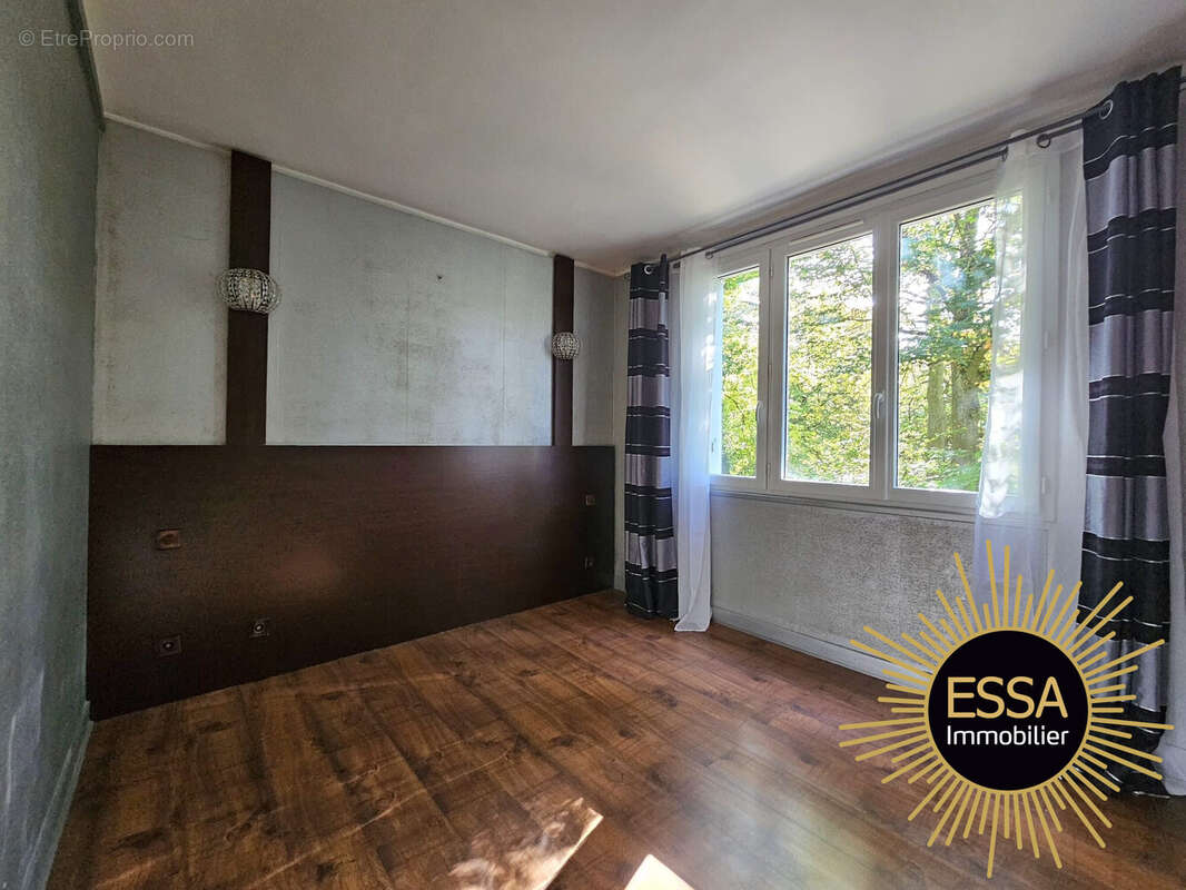 Appartement à LA CELLE-SAINT-CLOUD