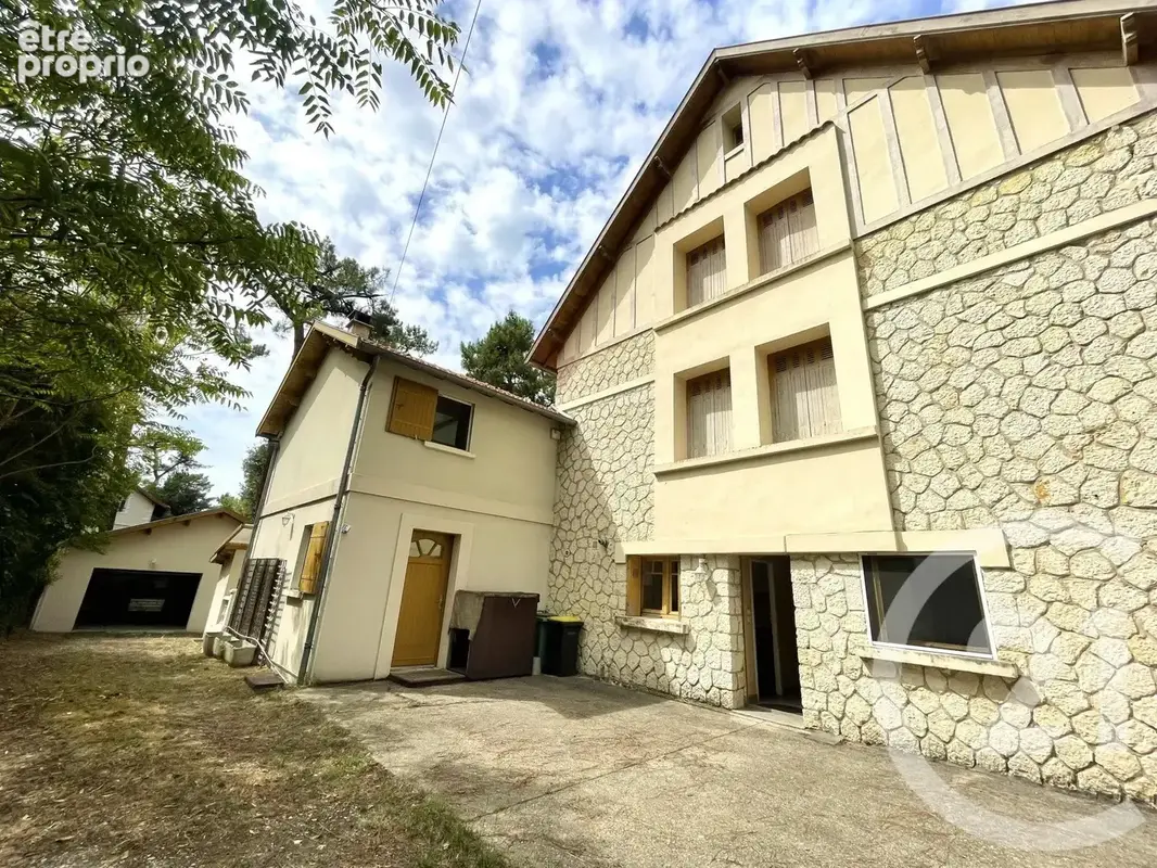 Appartement 106 m² à Saint-Georges-De-Didonne  - photo 2
