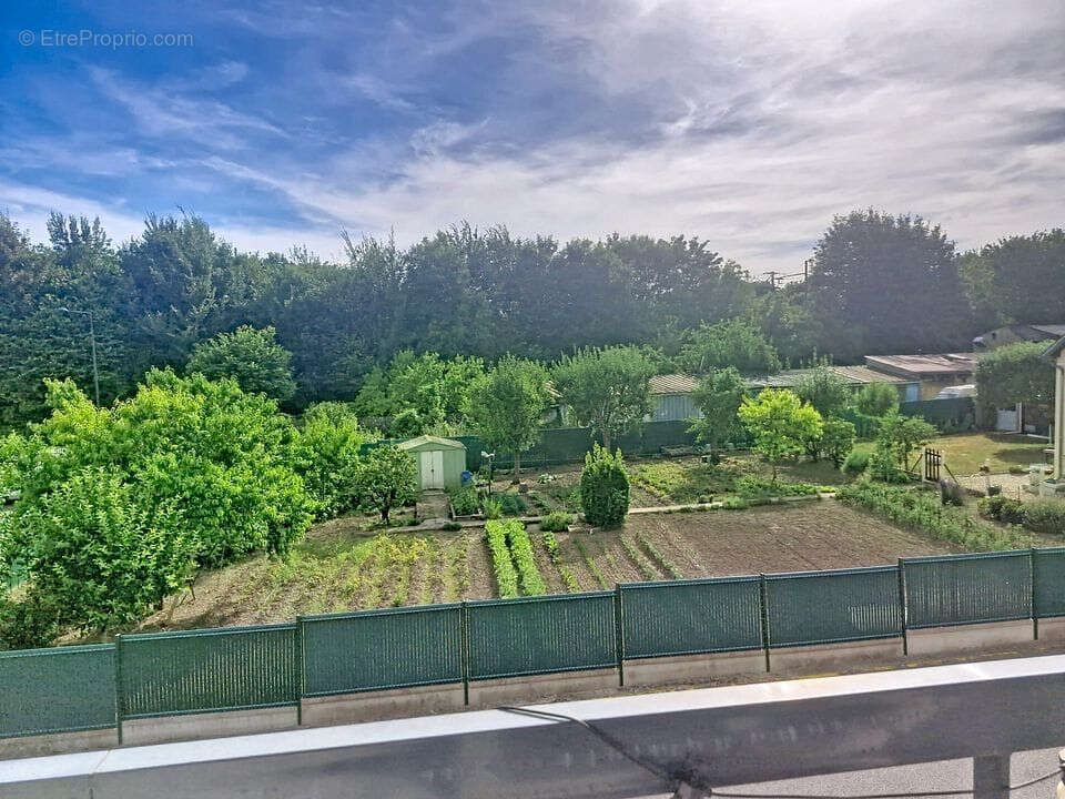 Appartement 45 m² à Etrepagny  - photo 2