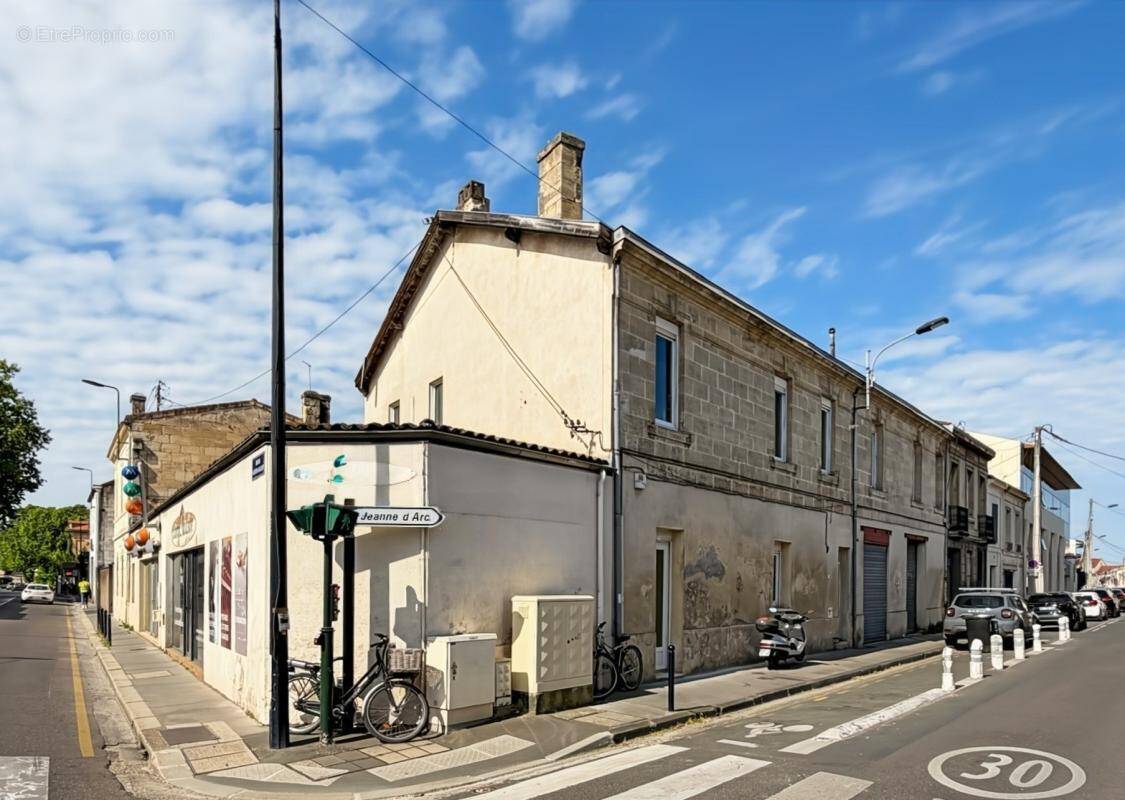 Appartement à BORDEAUX