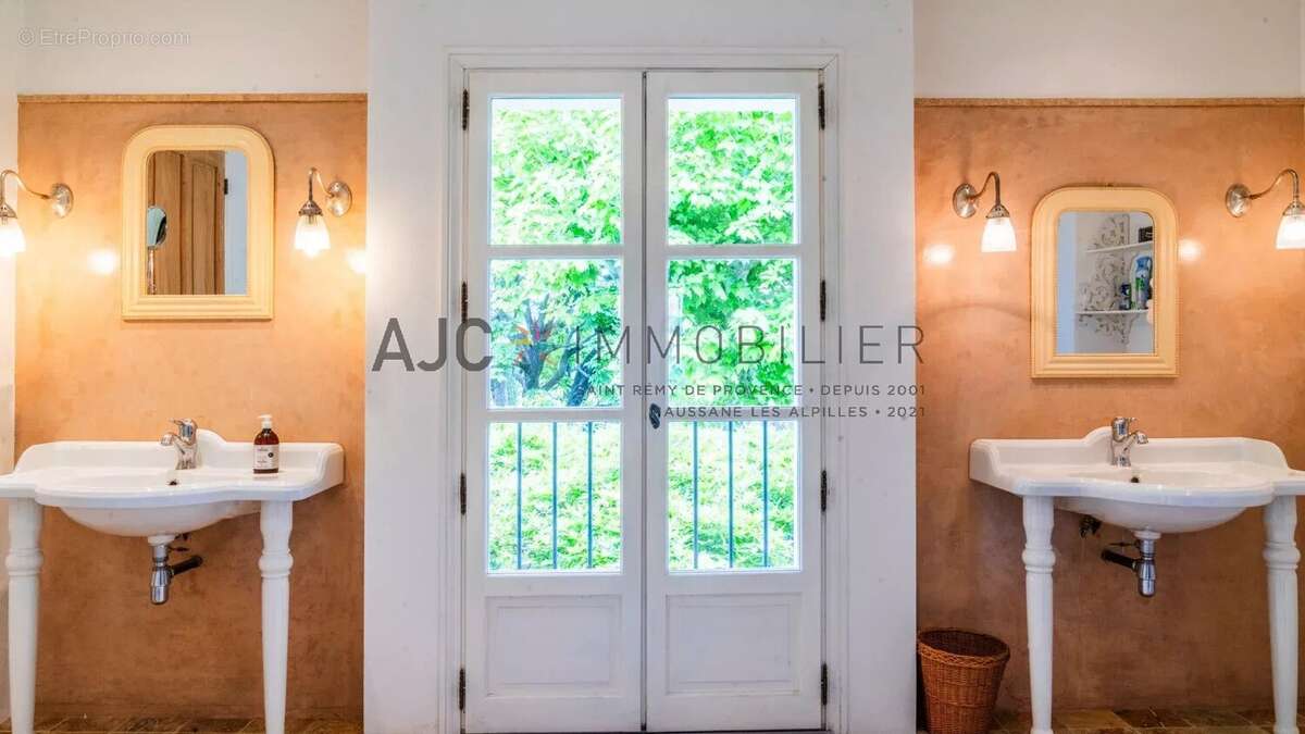 Maison à SAINT-REMY-DE-PROVENCE