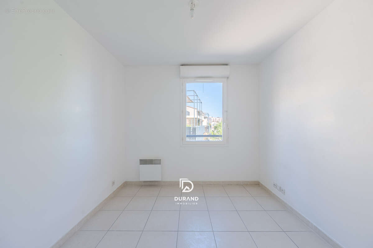 Appartement à MARSEILLE-14E