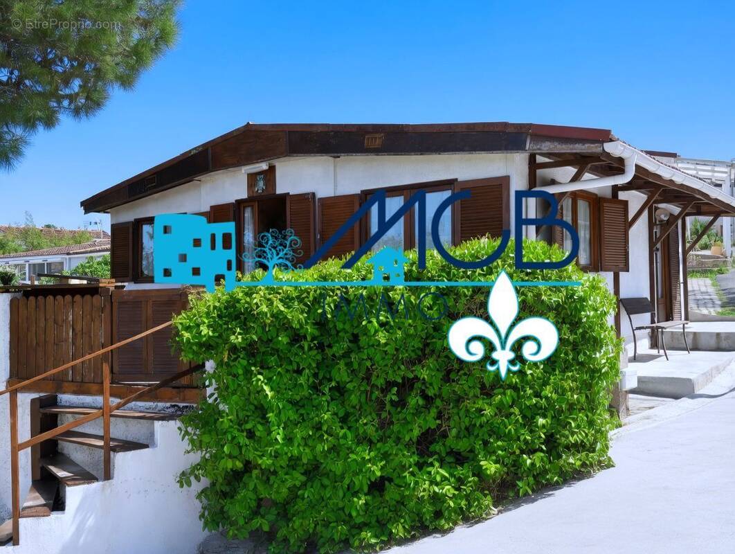 Maison à ROQUEBRUNE-SUR-ARGENS
