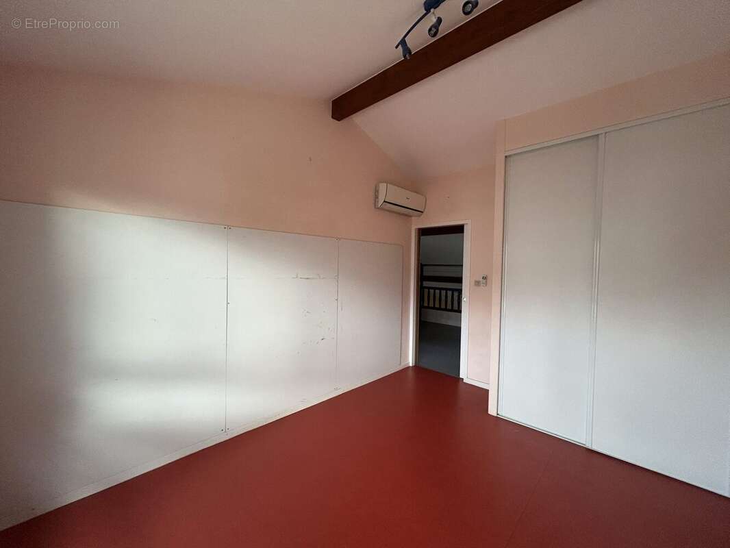 Appartement à PRIVAS