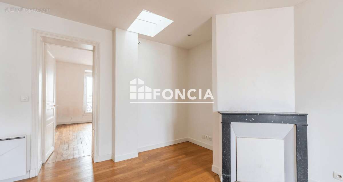 Appartement à PARIS-19E