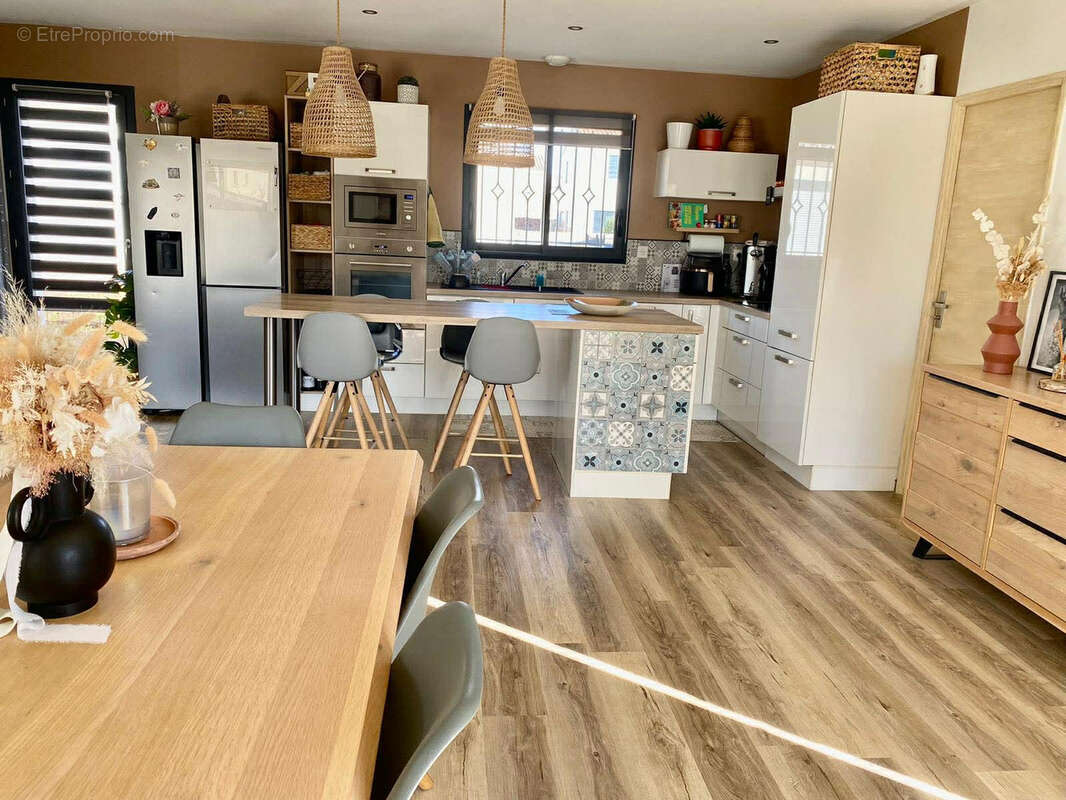 Maison à BELLEGARDE