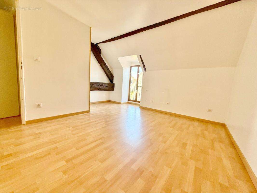 Appartement à SAINT-MERY