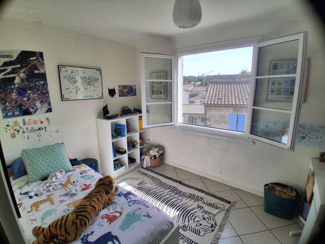 Maison à FONTVIEILLE