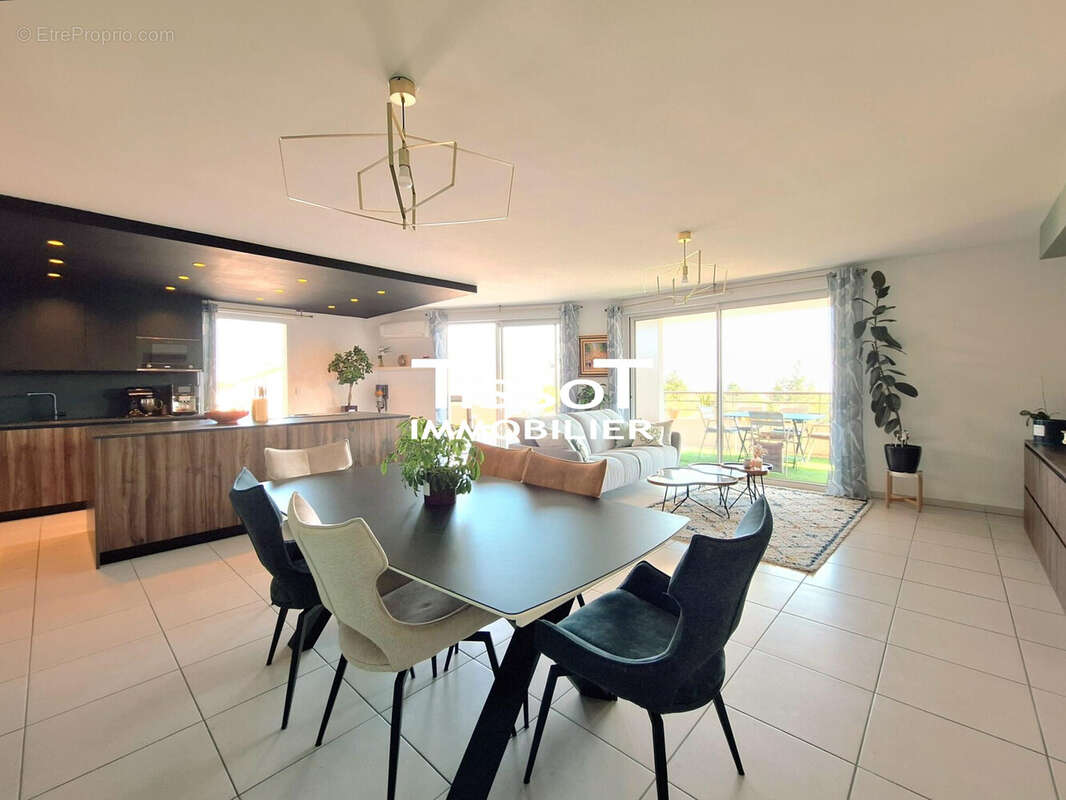 Appartement 132 m² à Nimes  - photo 4