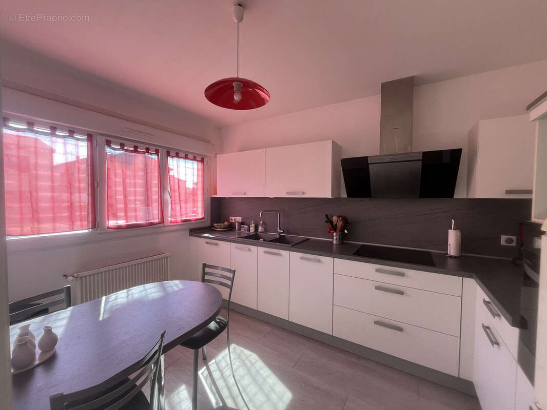 Maison à SAINT-JUERY