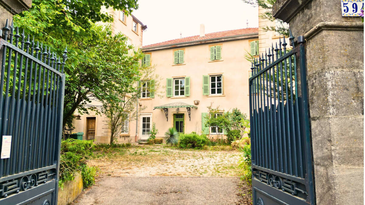 Appartement à VERNAISON