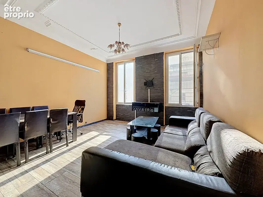 Appartement à MARSEILLE-6E