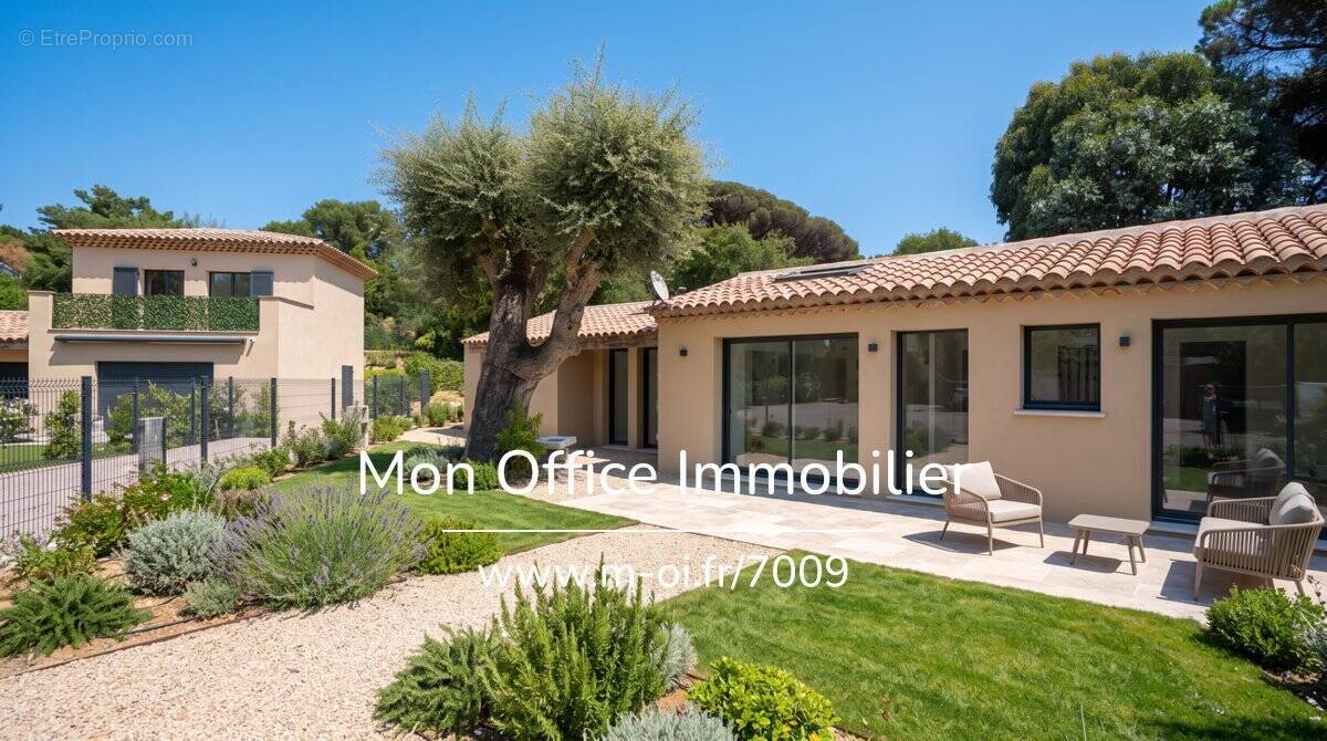 Maison à GRIMAUD