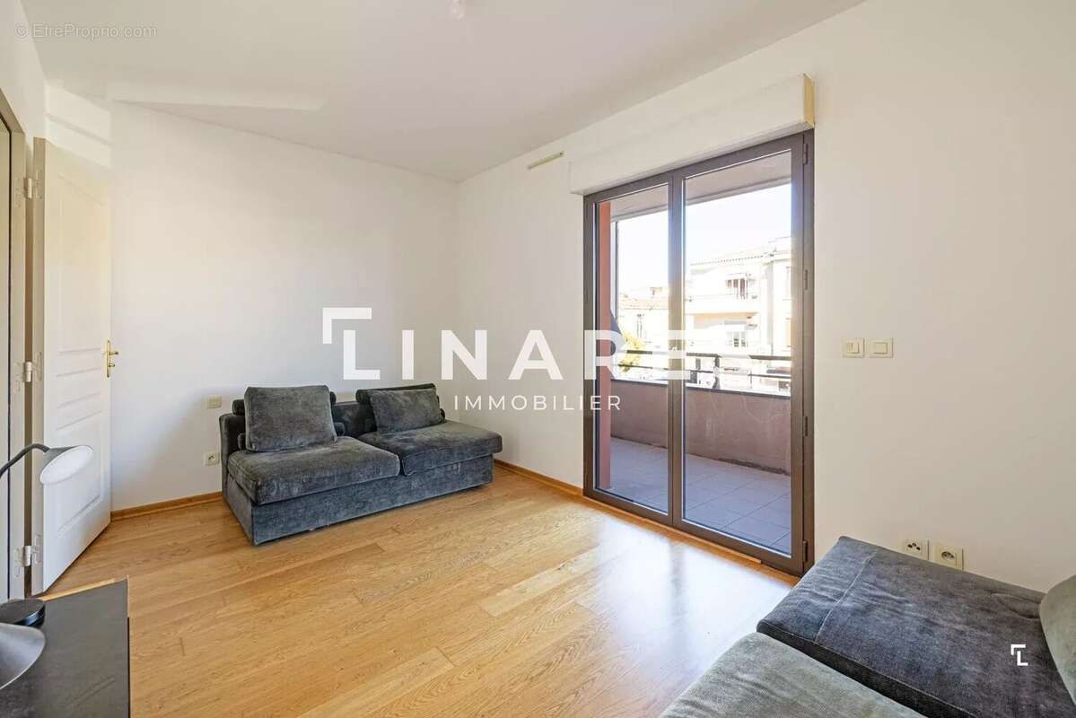Appartement à MARSEILLE-8E