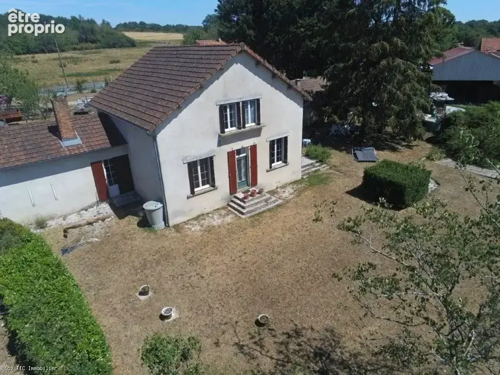 Maison Avec 4 Chambres Et Jardin Clos Sur 1062m² - photo 3