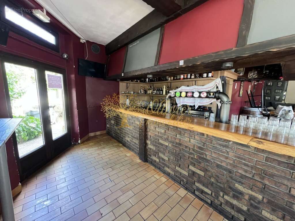 Commerce à SAINT-MAUR-DES-FOSSES