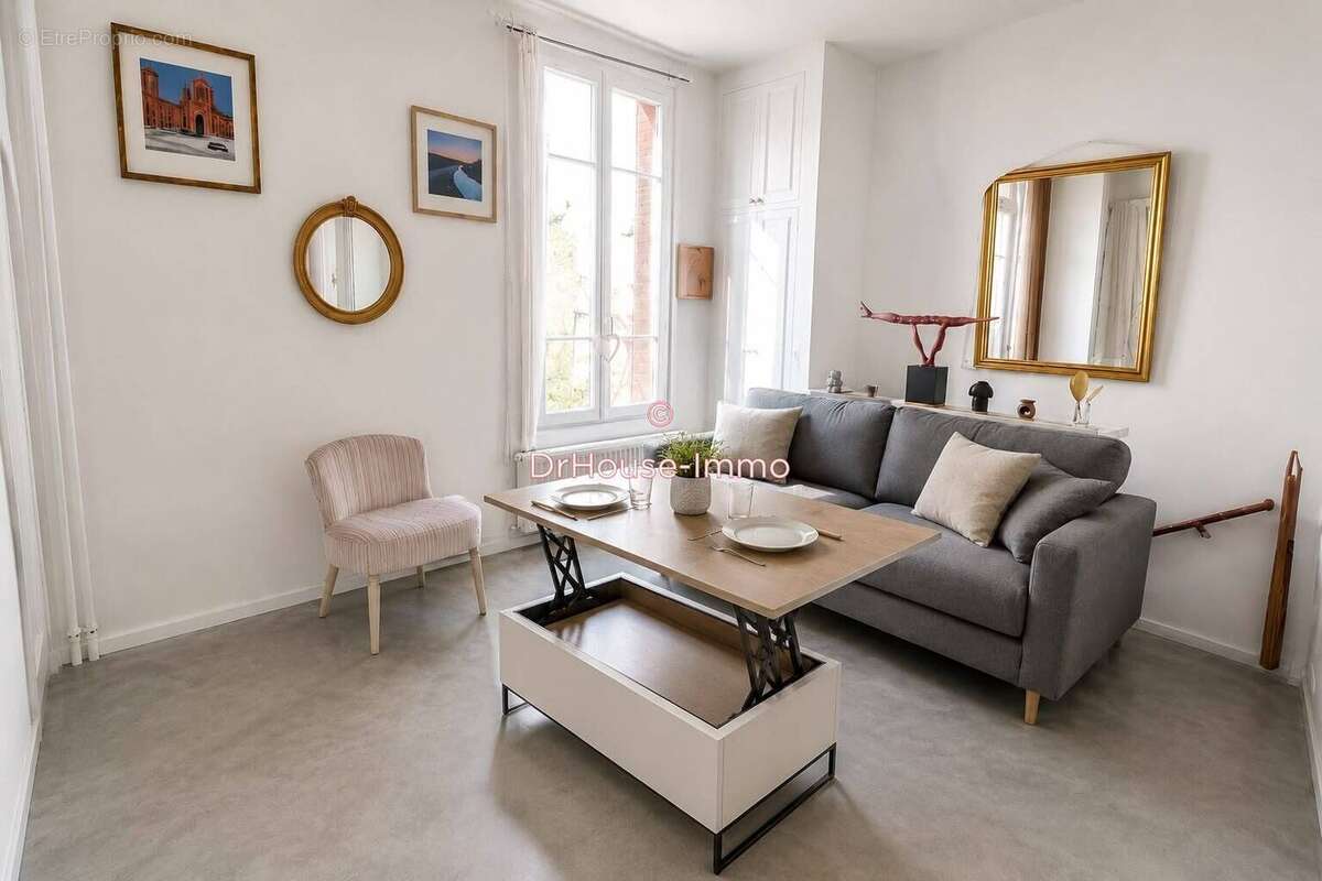 Appartement à PARIS-15E