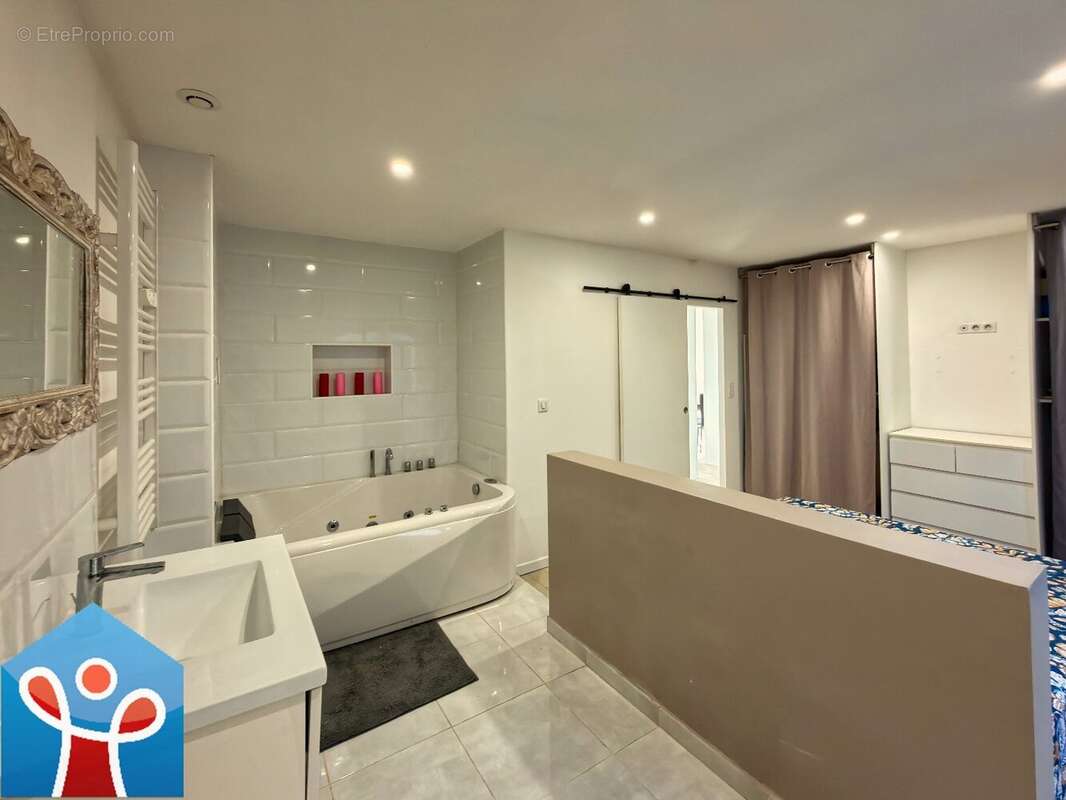 Maison à VILLENEUVE-LES-BEZIERS