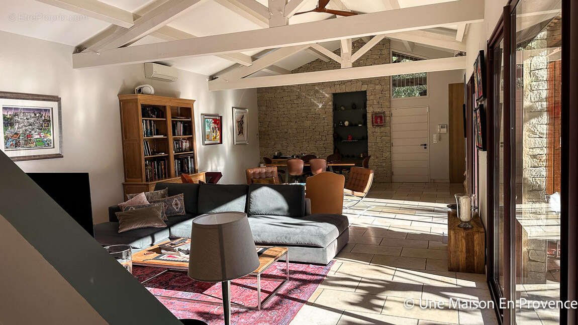 Maison à VILLENEUVE-LES-AVIGNON