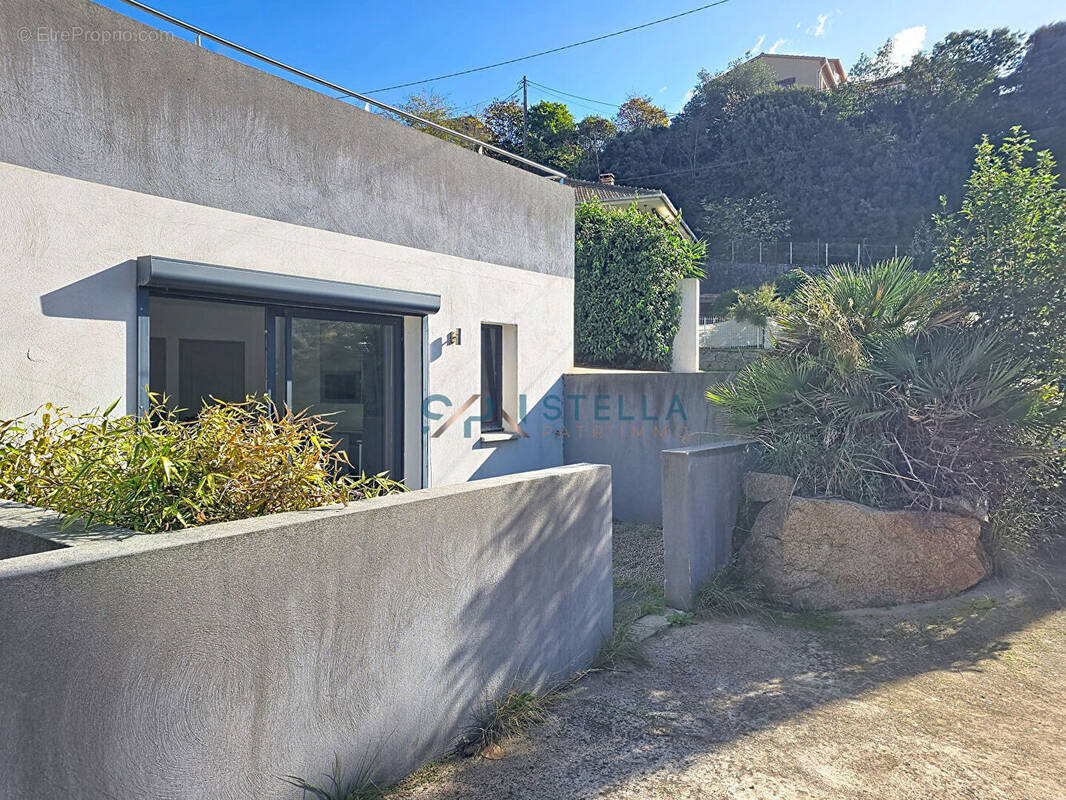 Appartement à CAURO