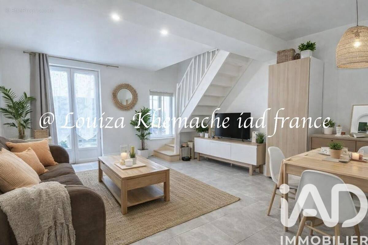 Photo 1 - Maison à DAMMARTIN-SUR-TIGEAUX