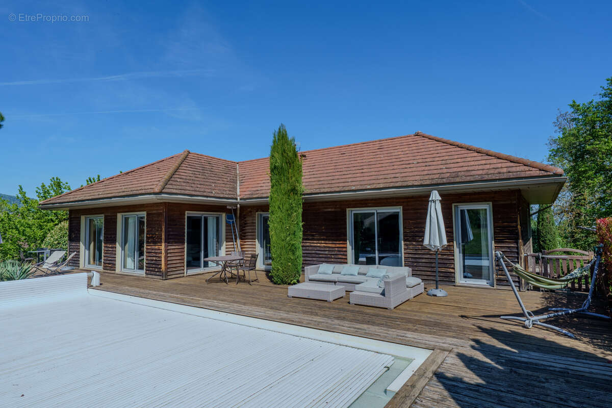 Maison à AMANCY