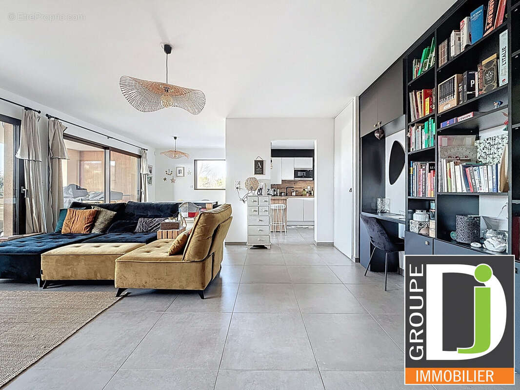 Appartement 90 m² à Etoile-Sur-Rhone  - photo 2